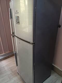 dawlance refrigerator