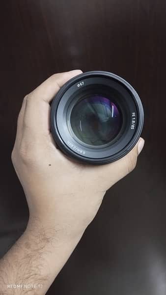 Sony 85mm 1.8 FE 7