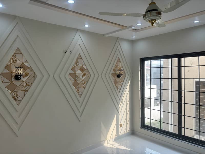 DHA RAHBAR 5 MARLA BRAND NEW ON 100 FT WIDE ROAD HOUSE IS UP FOR RENT 20