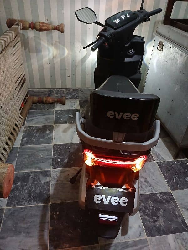 evee gen z scooty brand new 7