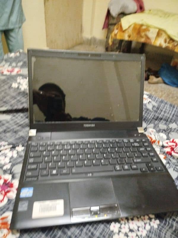 Toshiba core i5 3gen 8gb Ram full saf condition 0