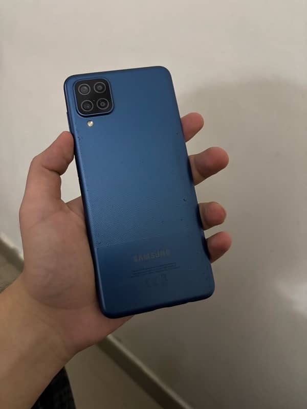 Samsung A12 4/64 gb 2