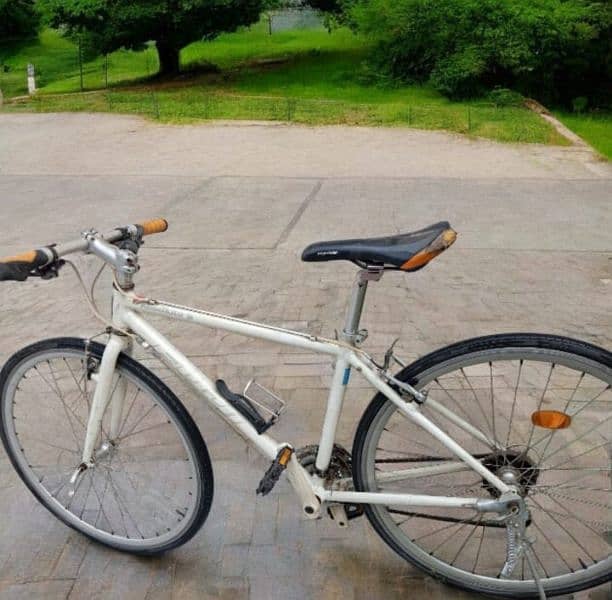 Bicycle for Sale, Hybrid , Imported. Non- Chinese. 0