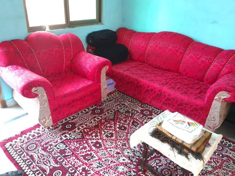 5 seater sofa good condition 2