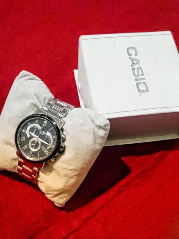 Casio watch with silver black dial 2