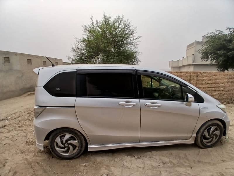 Honda Freed 2014 2