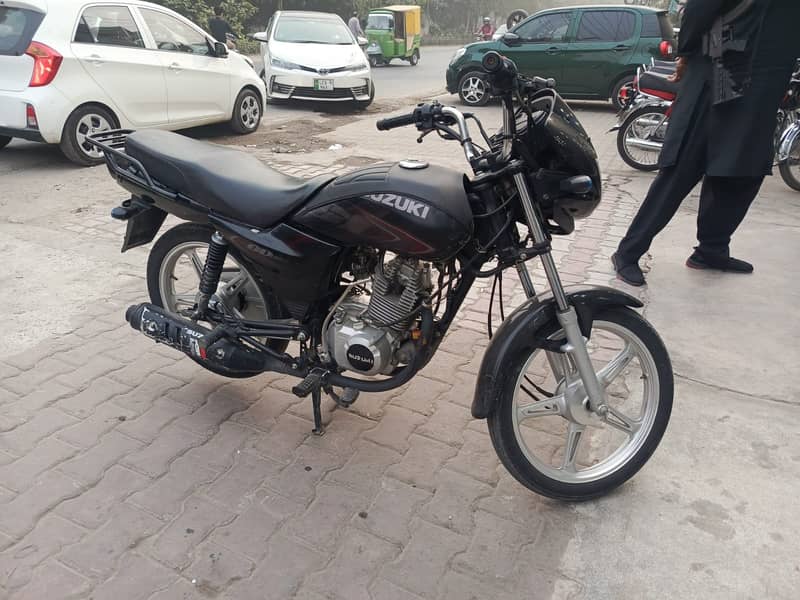 Suzuki gd110s black 25k use 2022 5 month registration 10.9 condition 0