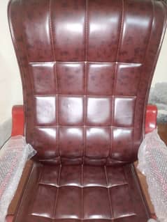 Urgent sale Computer Chair/ Revolving /office Chair / Executive Chair