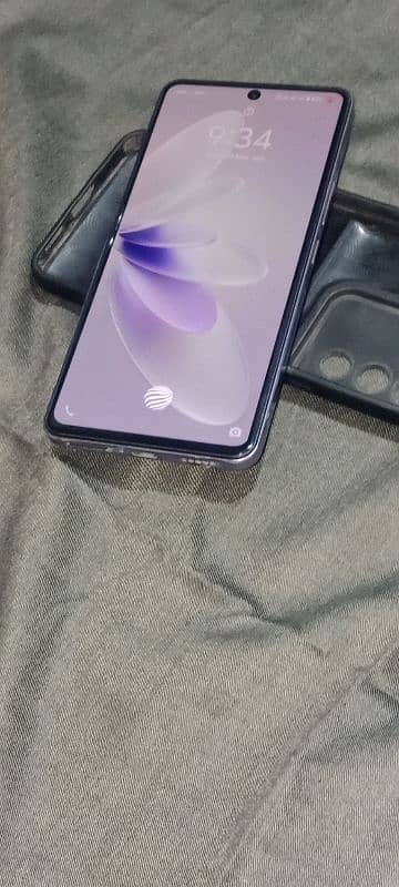 VIVO V 27 e ALL OK URGENT SALE 3