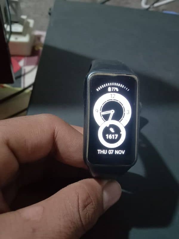 Fitness watch condition 8/10Huawei band 6-980 0