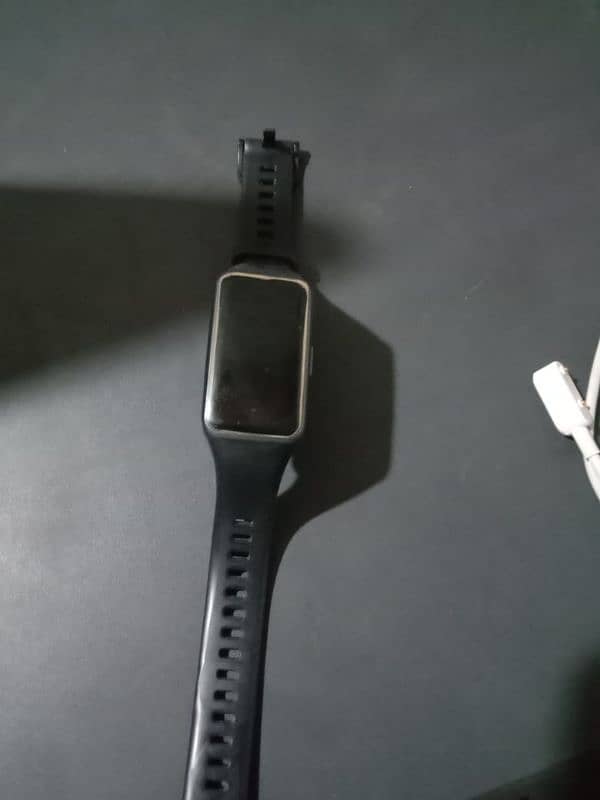 Fitness watch condition 8/10Huawei band 6-980 4