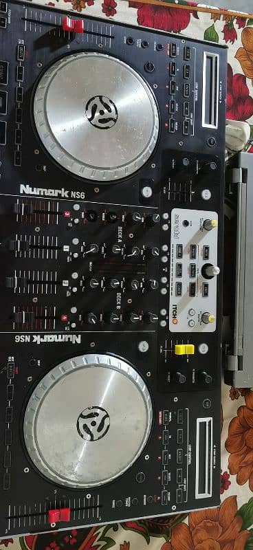 dj controller 2