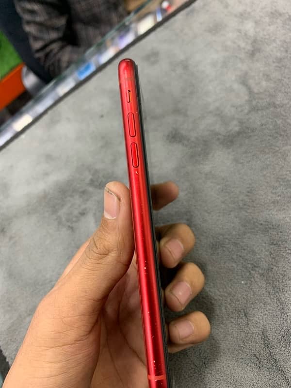 iphone xr non pta 64 gb whaterpack 80 battry helth turetone face id ok 4