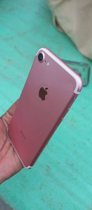 iPhone 7 Non PTA 7