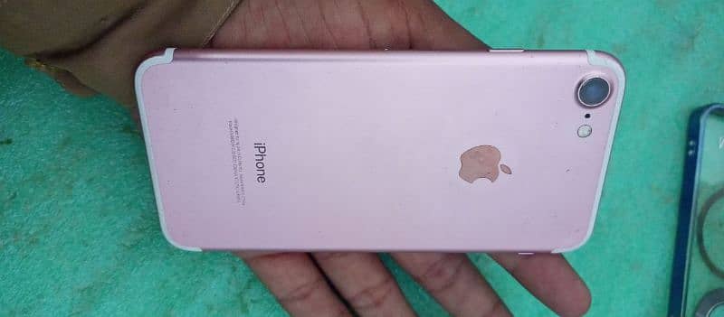 iPhone 7 Non PTA 8