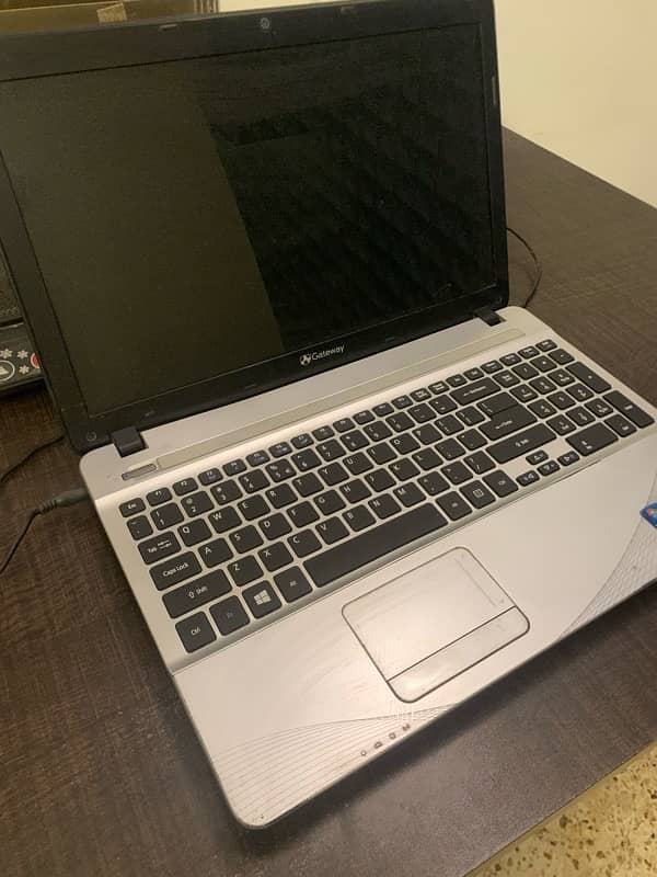 Acer Gateway laptop 3