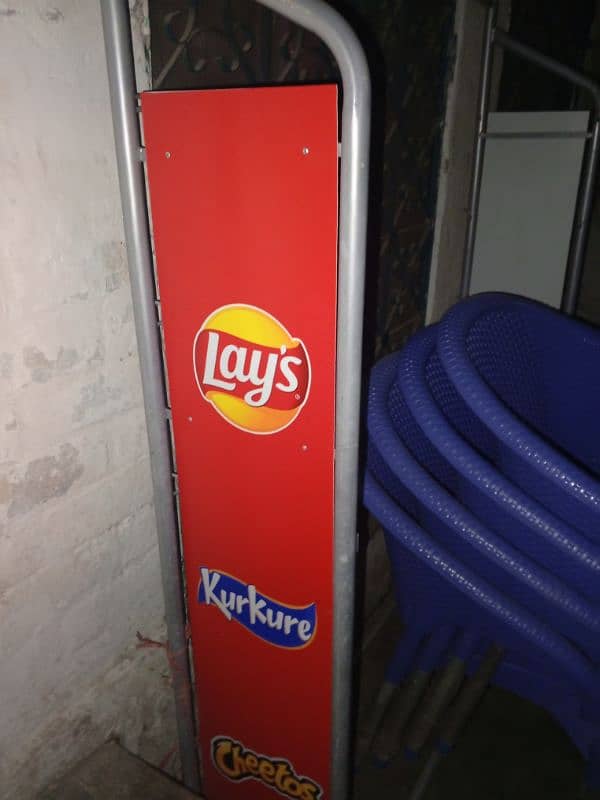 Lay's full size stand 5 rack 1