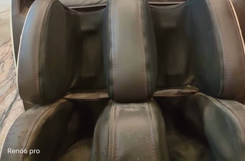 No. 1 Jc-Buckman Full body massage chair &P. Therapy 2