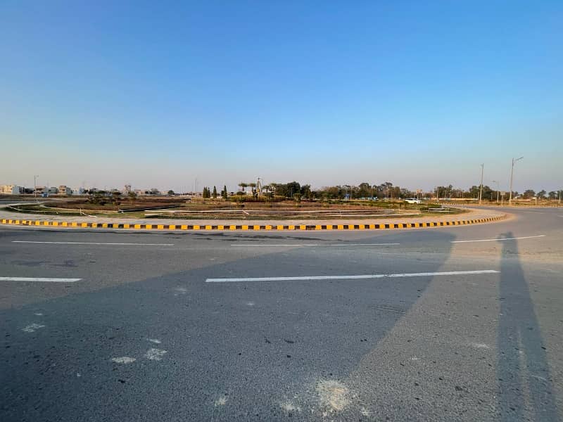 1-Kanal All Paid Possession Plot 120ft Road For Sale In DHA 9 Prism 15