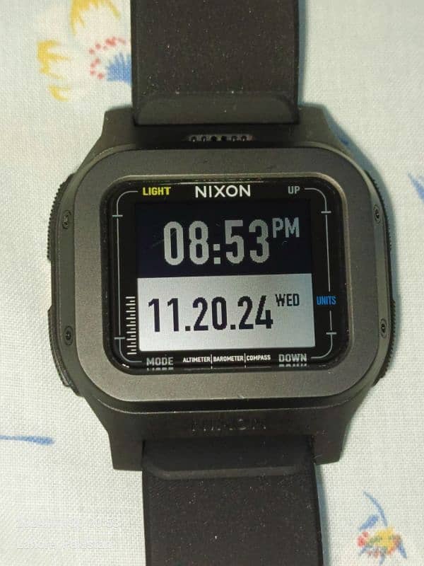 Nixon Regulus Expedition smartwatch 0