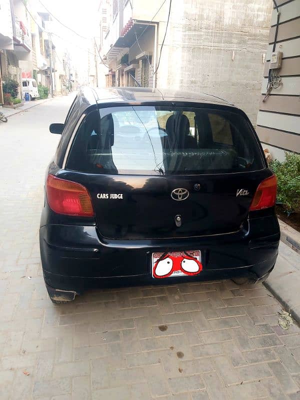 Toyota Vitz 2002 1