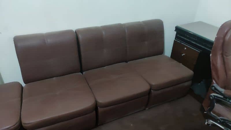 Real estate office furniture 6