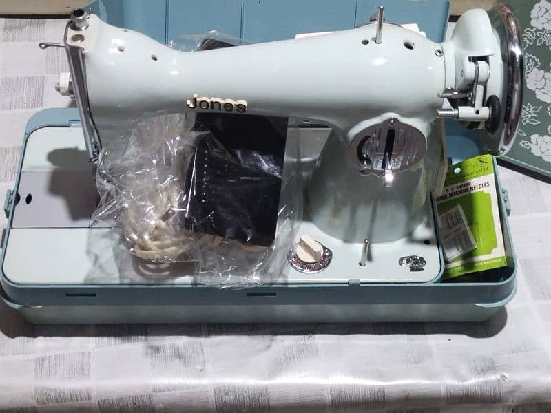 Johnson sewing machine USR 16