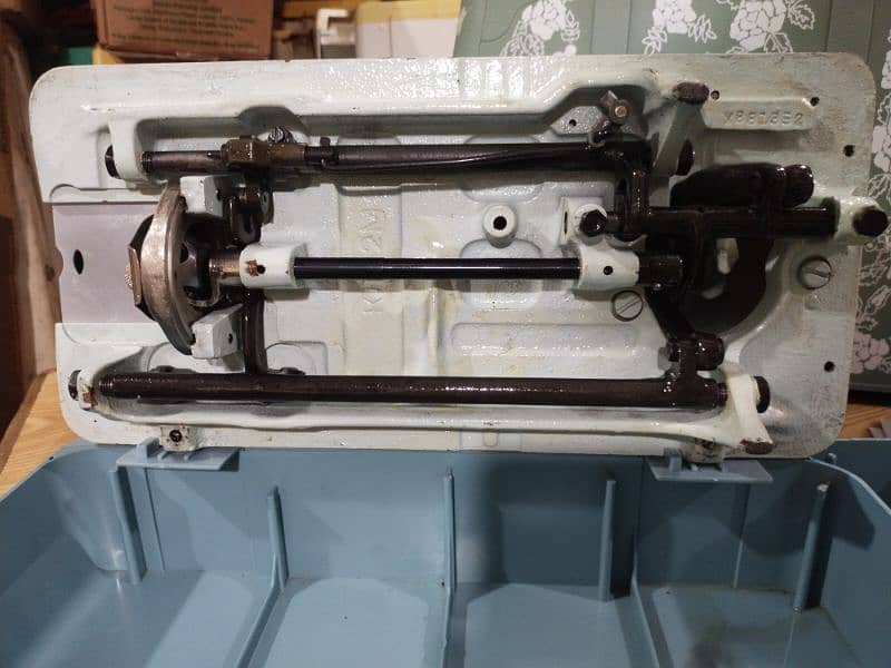 Johnson sewing machine USR 17