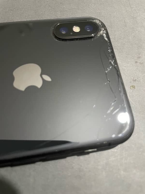 iPhone X 256GB | Factory Unlocked | Non-PTA | Slightly Used 2