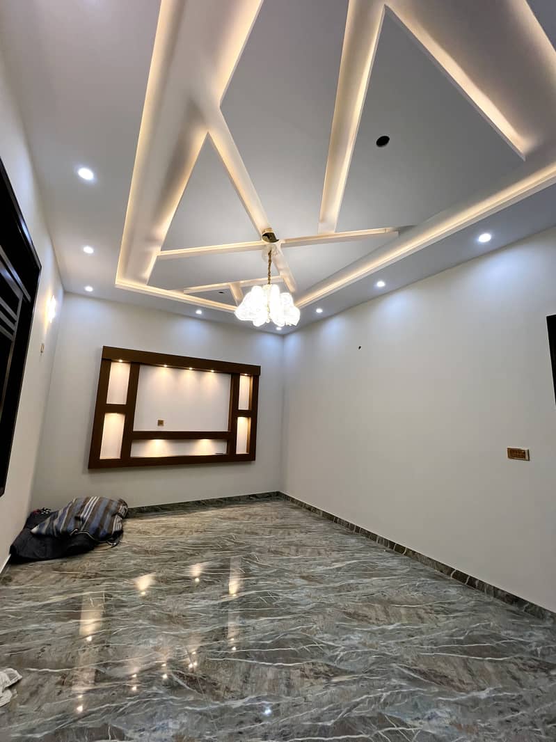 (CHANCE DEAL) 240 sq yards Brand New West Open lease Bungalow On Most Vip Location 40 feet road 1