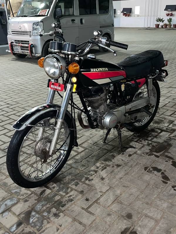 Honda CG 125 Point 1990 round look genuine bike 2