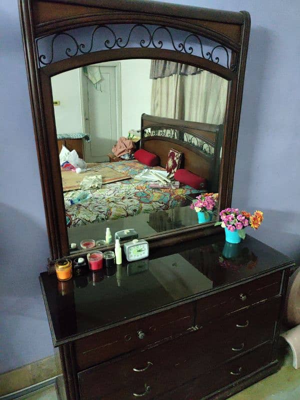 Dressing table for sale 1