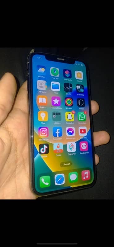 iphone 11 pro ( factory unlock ) 4