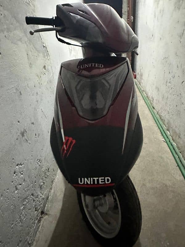 United Scooty 2