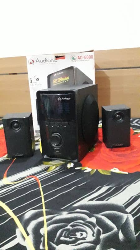 Audionic AD6000 AC/DC Speakers 1