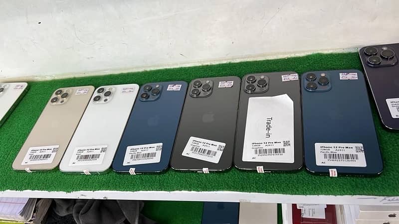 Iphone 14 pro 256gb PTA AND iphone 12 Pro max Pta waterpack 3