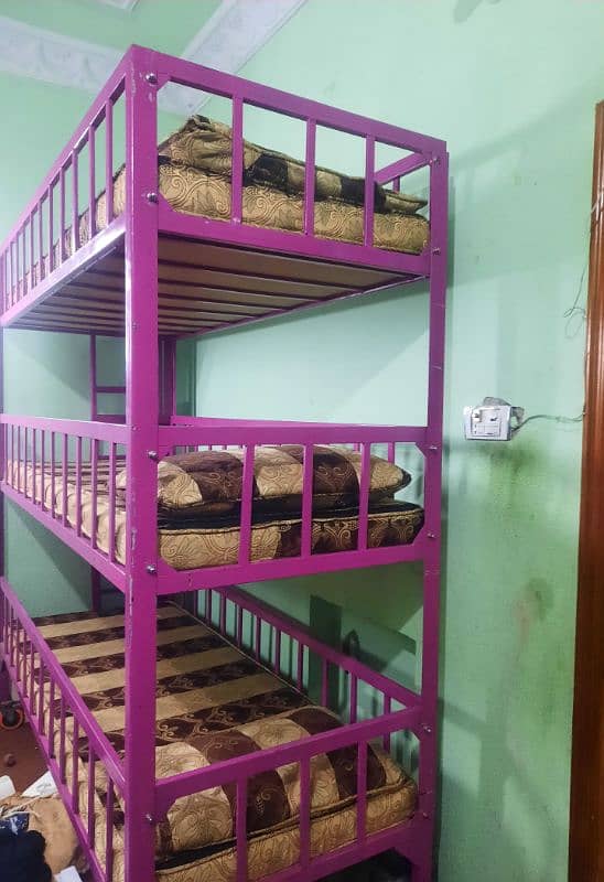 triple bunk bed 0