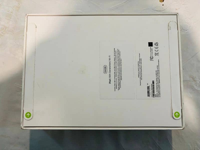 ipad 10th Gen 64 Gb, Bought from US, Sealed box 2