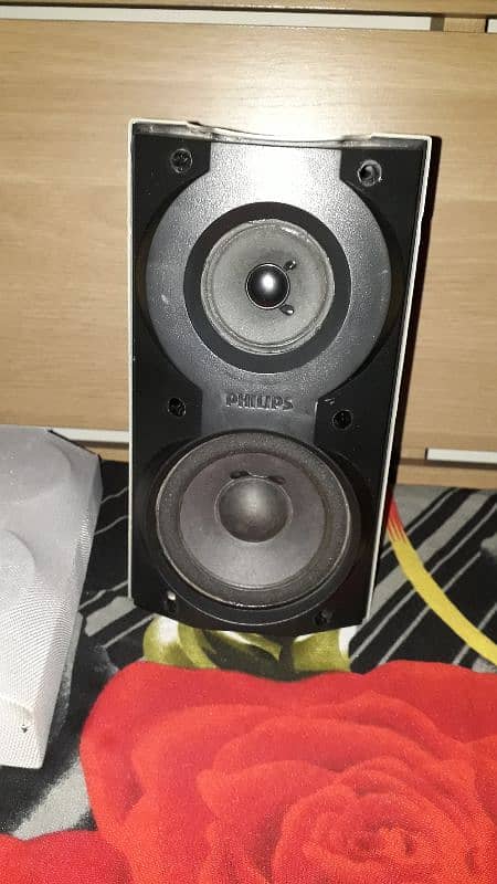 Philips Centre speaker 8