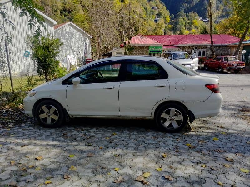 Honda City IDSI 2005 almost shawrd 0