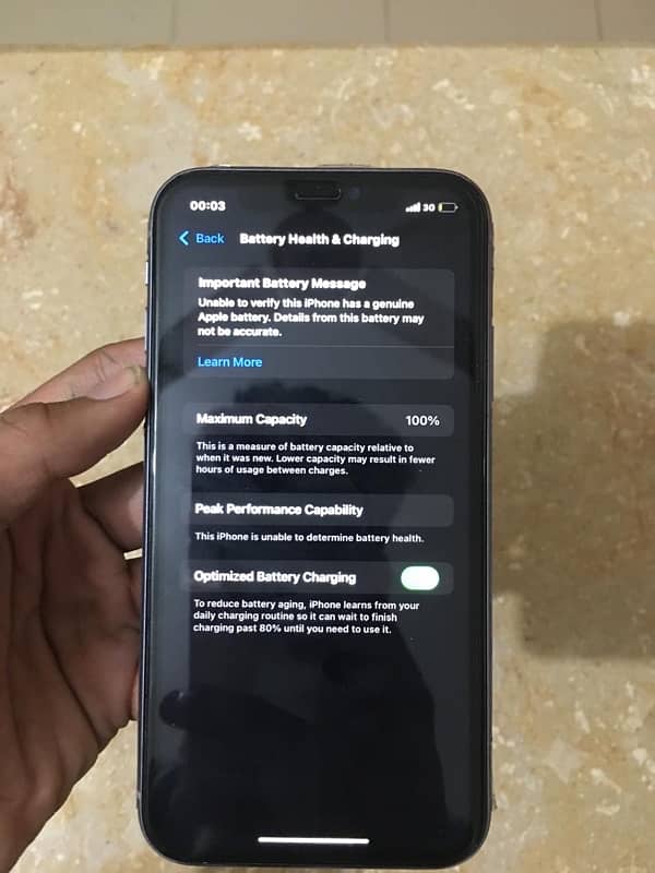 IPHONE 11 WITH BOX 10/9 condition 5