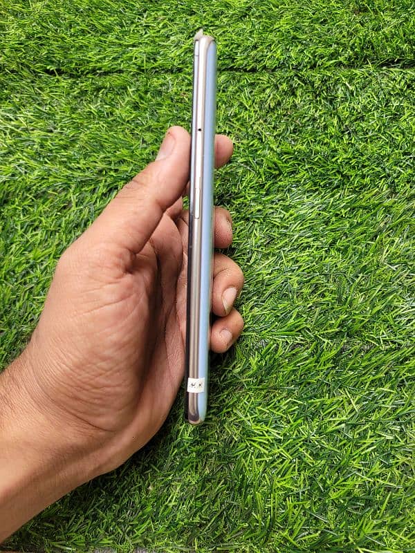 oppo reno 2z 8gb 256gb  Display Finger( popup Cam) 4500 mah 10/10 6