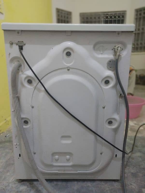 Front Load Washing machine Urgent sale 4