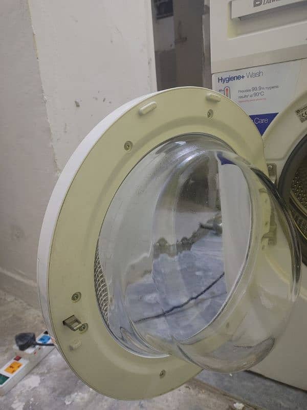 Front Load Washing machine Urgent sale 6