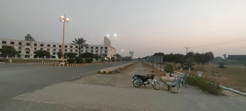 5 Marla House For Sale Facing Park In Lahore Motorway City 2