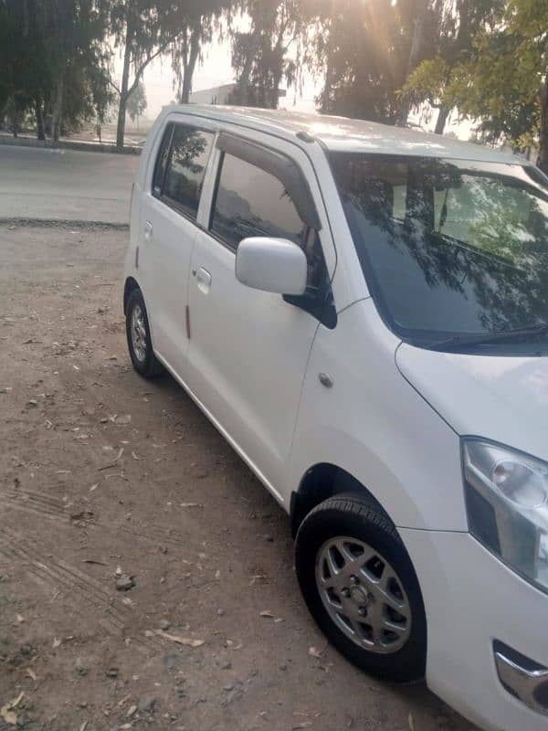 Suzuki Wagon R 2019 3