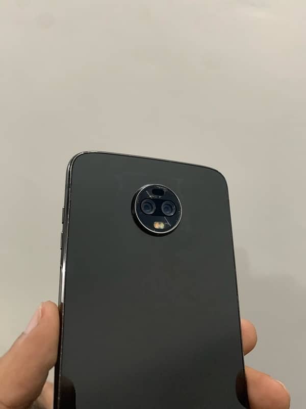 Motorola Z3 13