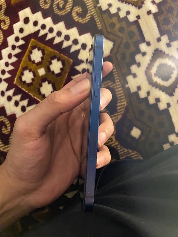 iPhone 12 64GB Non PTA 7