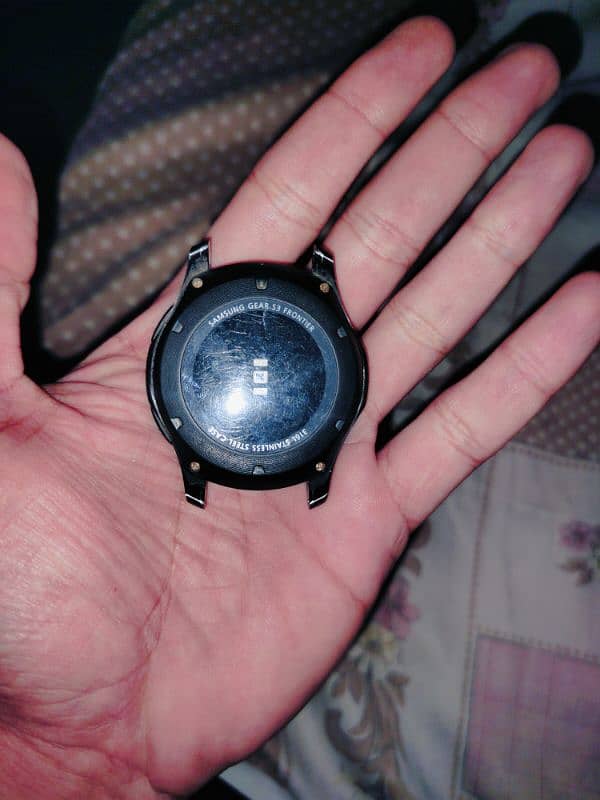 Samsung gear s3 frointer 4