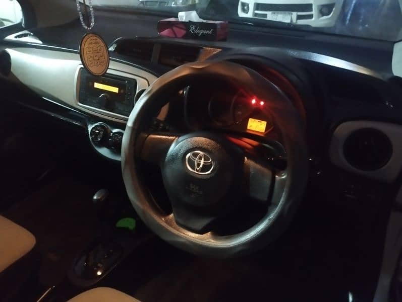 Toyota Vitz 2012 Registration 2015 7